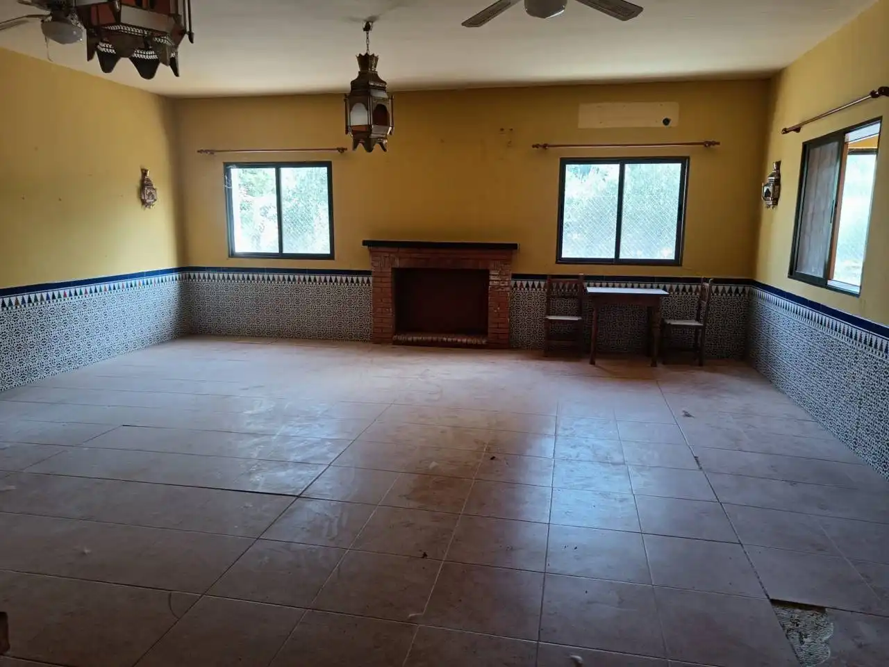 Country house zum Verkauf in Montefrío mit Klimaanlage, Privatgarten und Terrasse