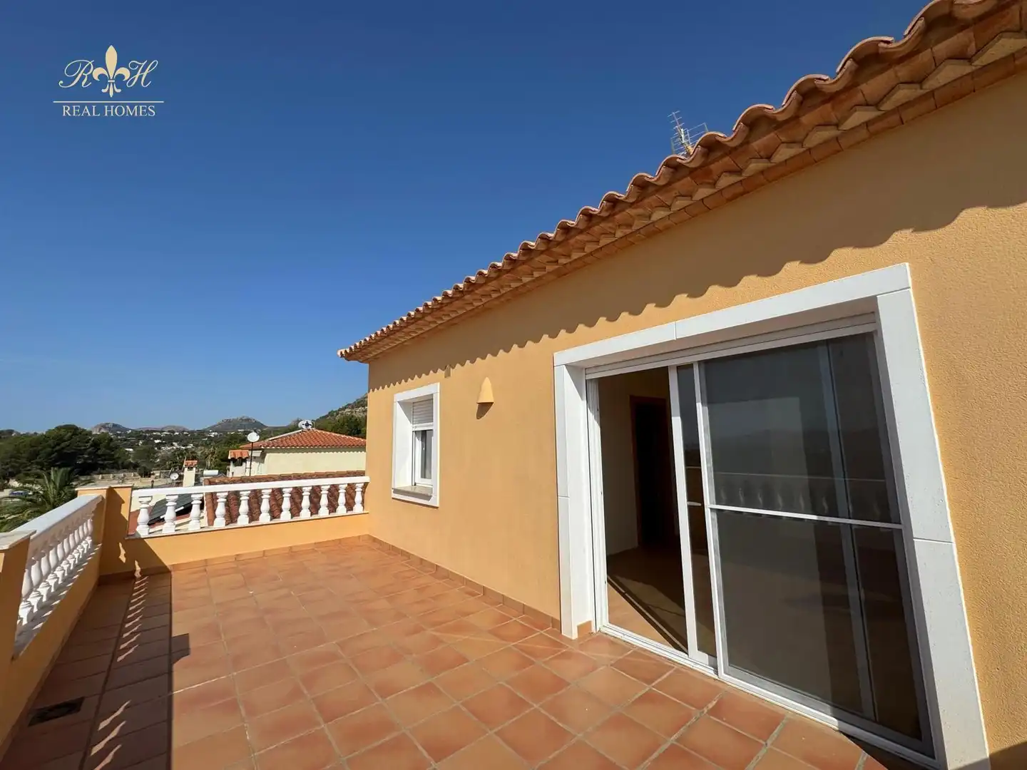 Terrace of Houses for sale in L'Alfàs del Pi  with Air Conditioner, Heating and Swimming Pool