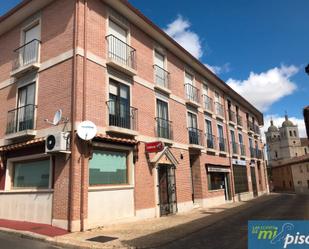 Exterior view of Flat for sale in Cigales  with Terrace and Balcony