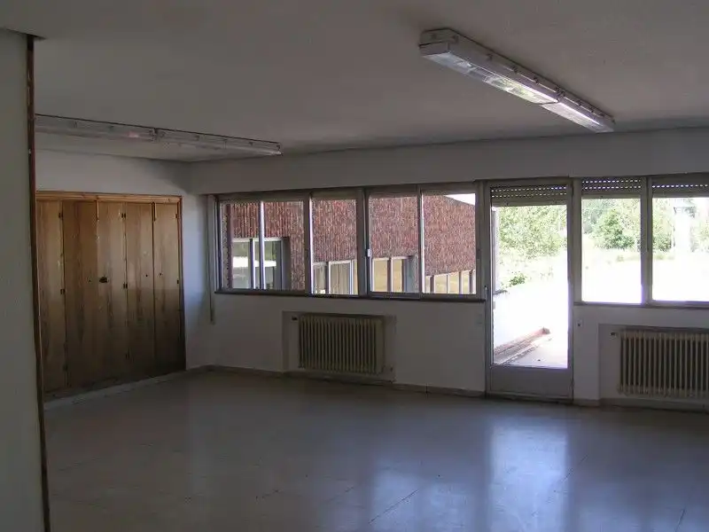 Gebäude zur Miete in Villaquilambre