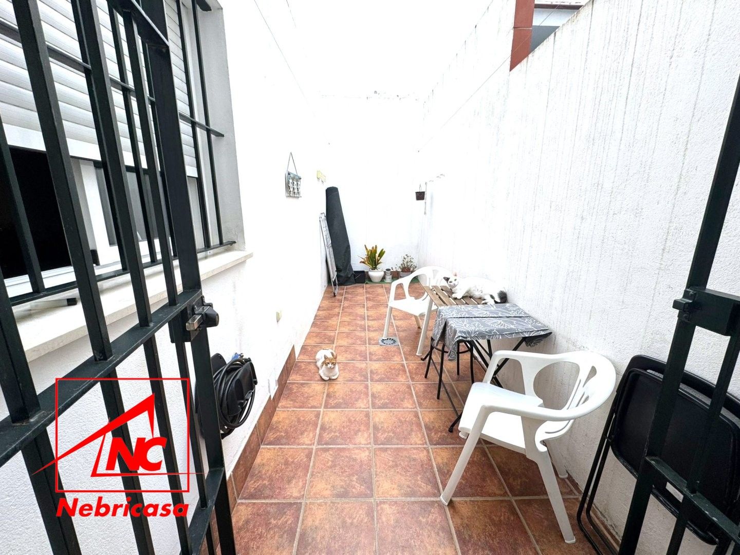 Vista exterior de Dúplex en venda en Lebrija amb Aire condicionat