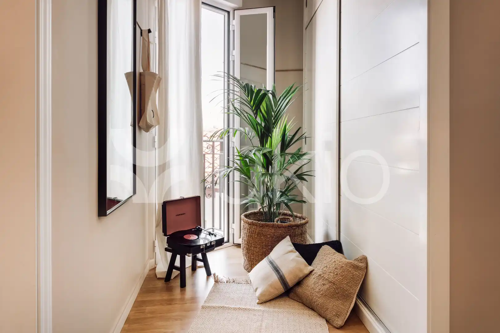 Living room of Apartments for rent in Madrid  with Air Conditioner, Heating and Furnished