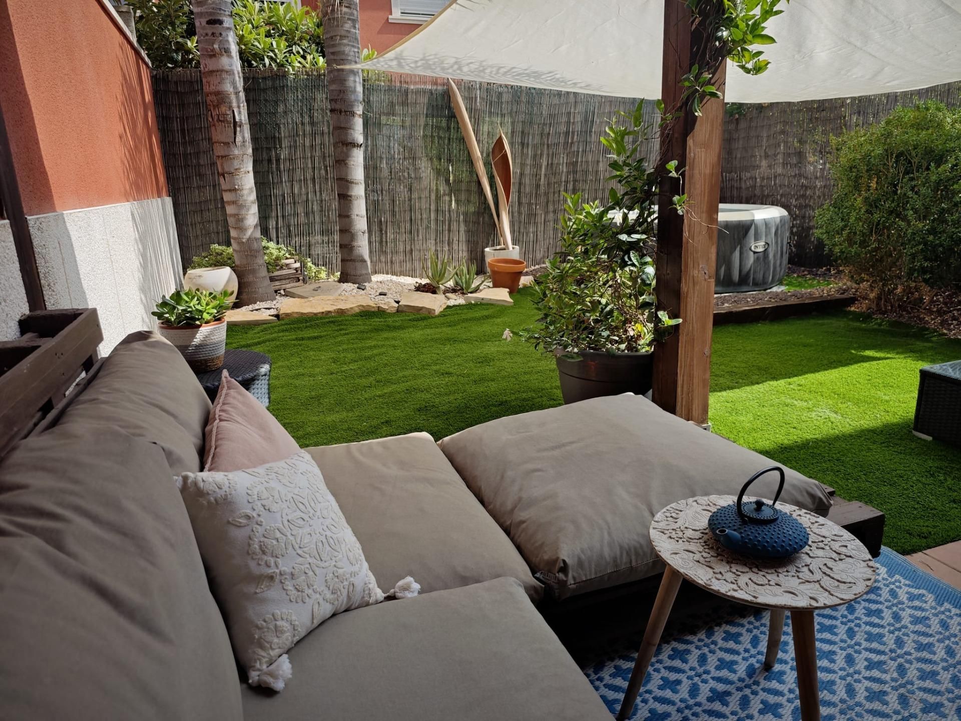 Terrace of Single-family semi-detached for sale in La Pobla de Vallbona  with Air Conditioner, Heating and Private garden