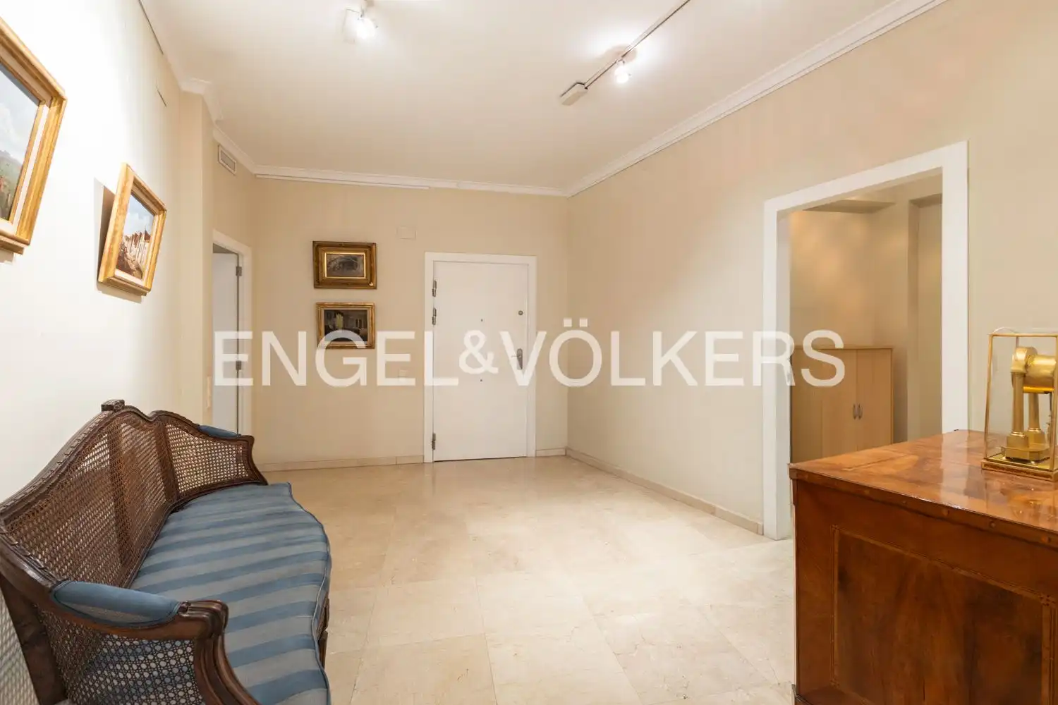 Piso en venta en Valencia con Aire acondicionado, Calefacción y Balcón