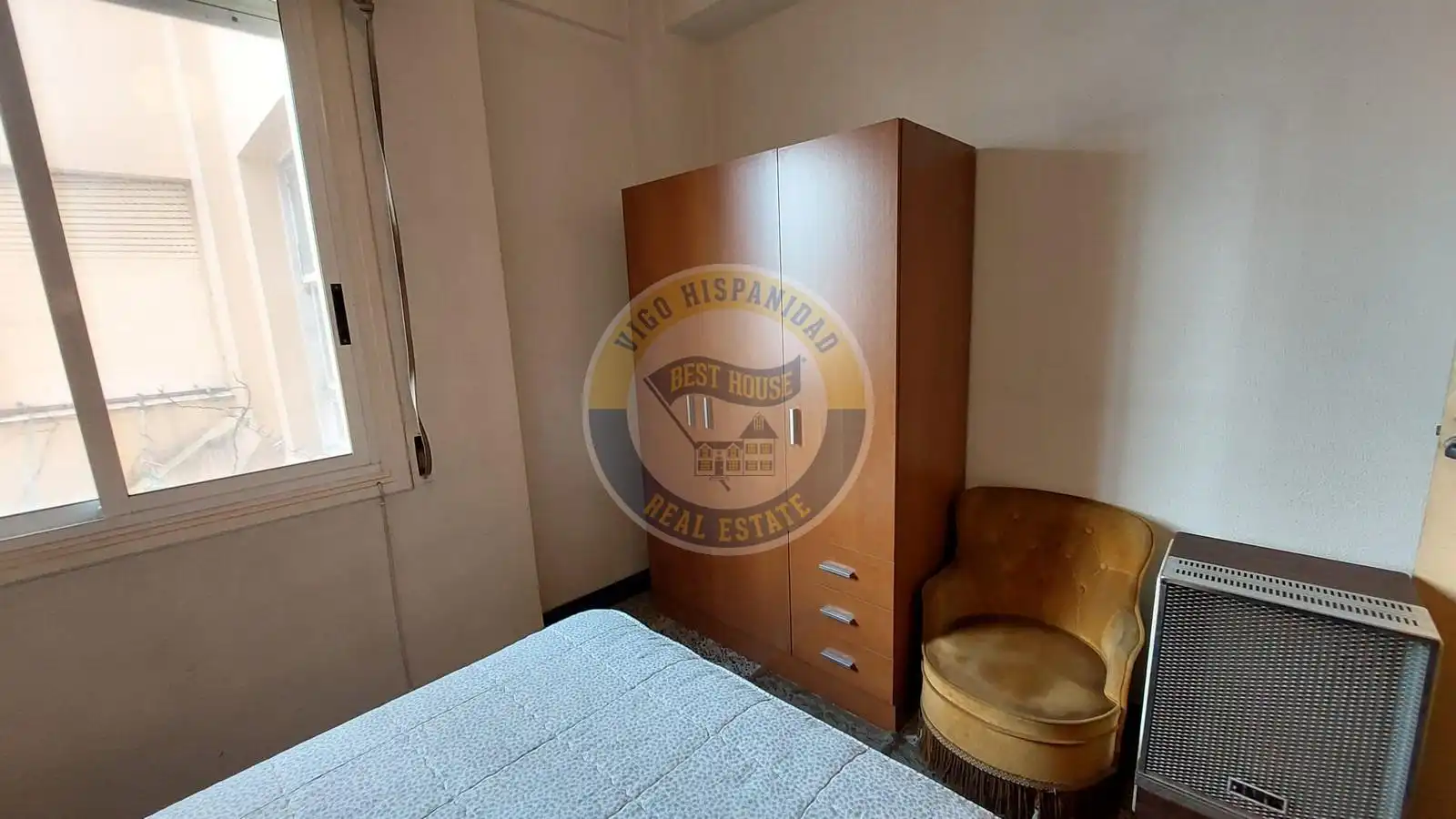 Schlafzimmer von Erdgeschoss zum Verkauf in Vigo 