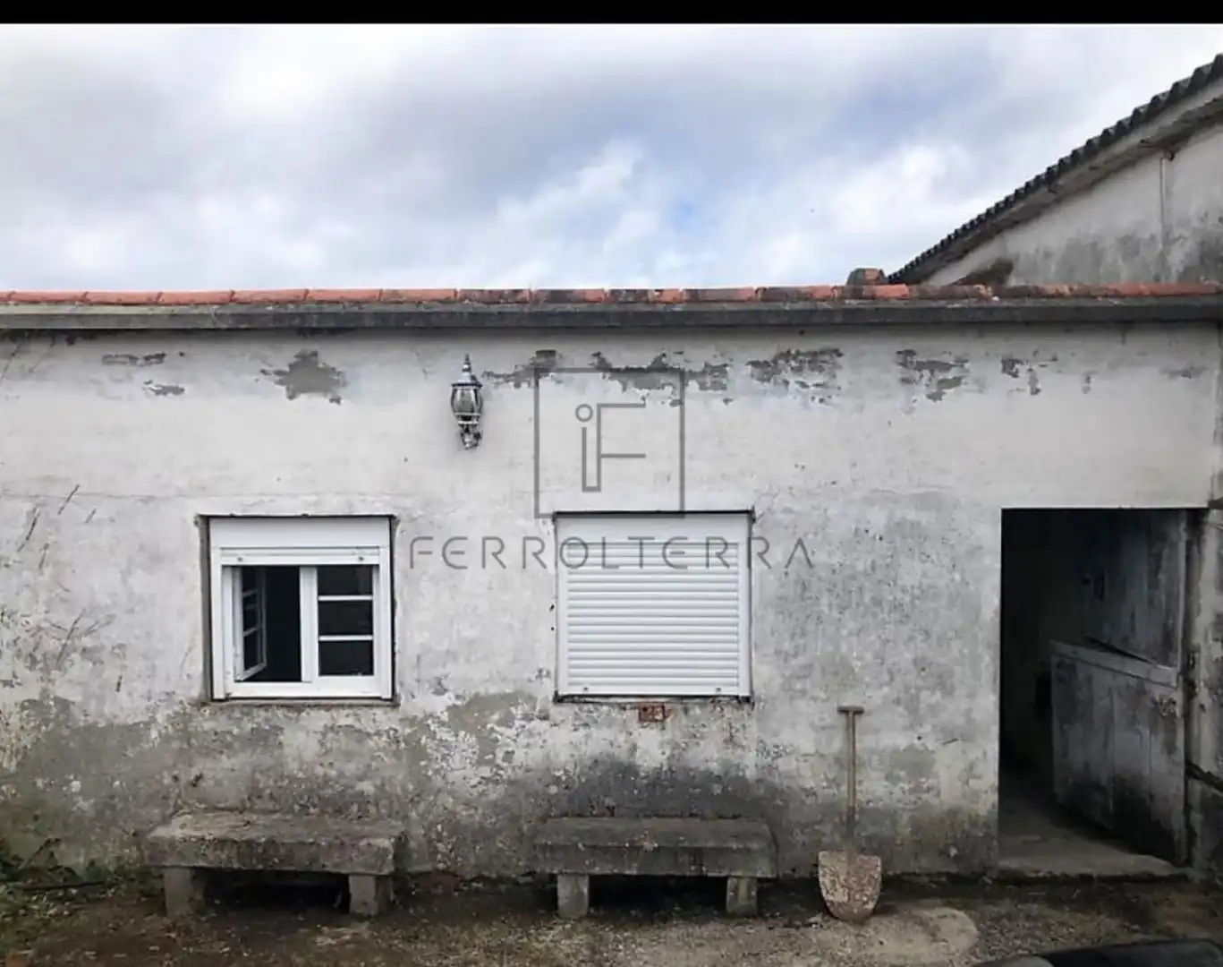 Vista exterior de Casa o xalet en venda en Ferrol amb Jardí privat i Traster