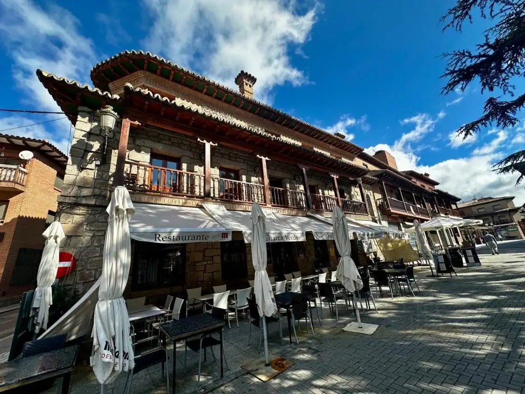 Edificio en venta en Manzanares El Real