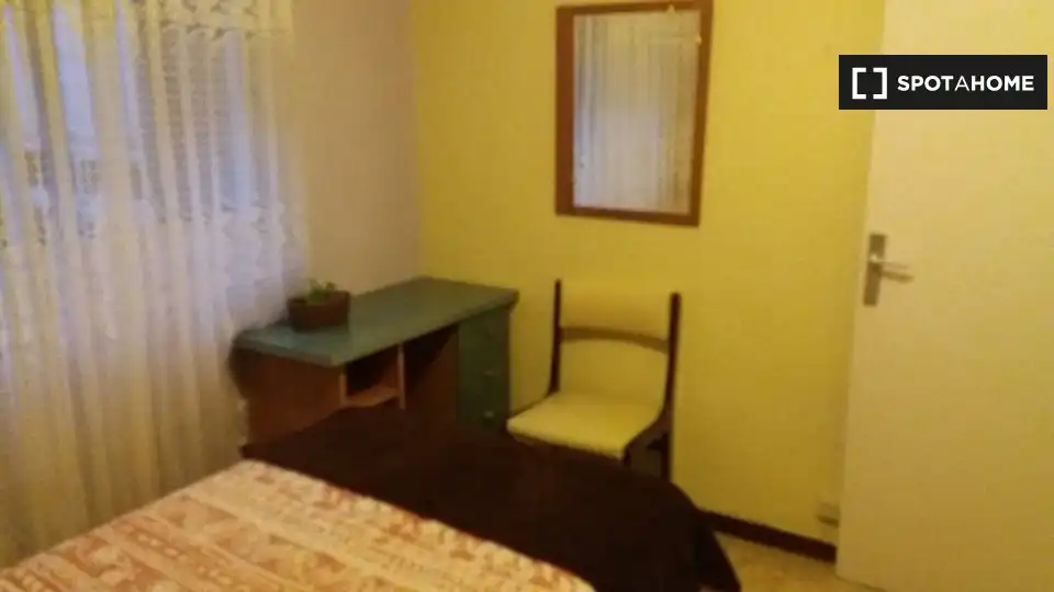 Habitación en Valderas - Los Castillos