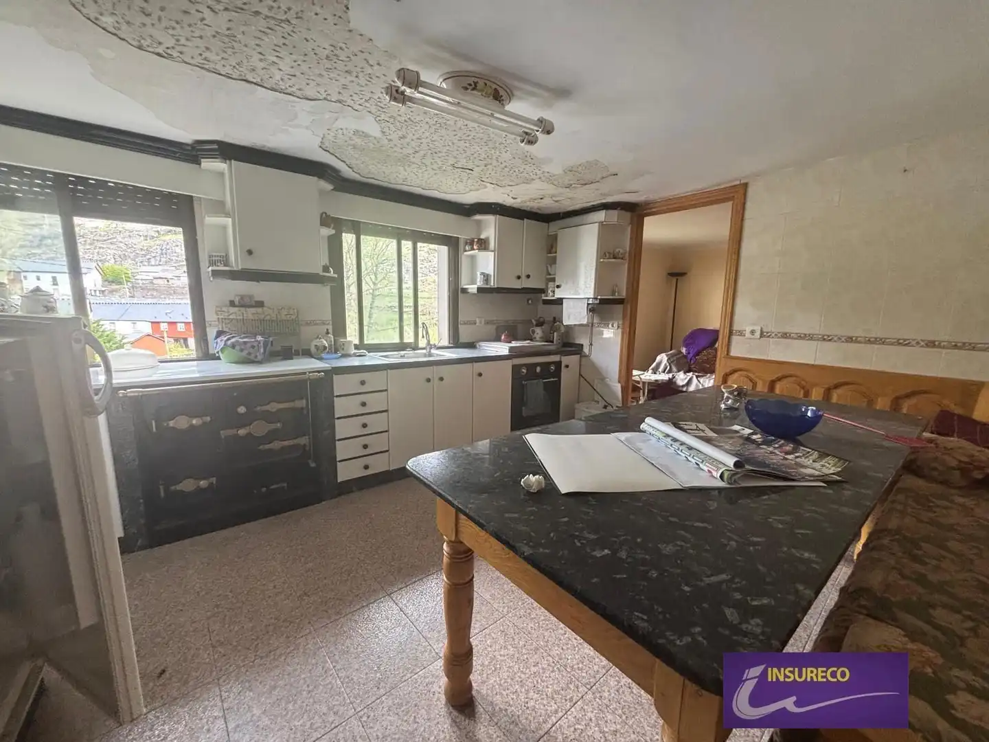 Cocina de Casa o chalet en venta en Cabrillanes con Calefacción, Jardín privado y Trastero