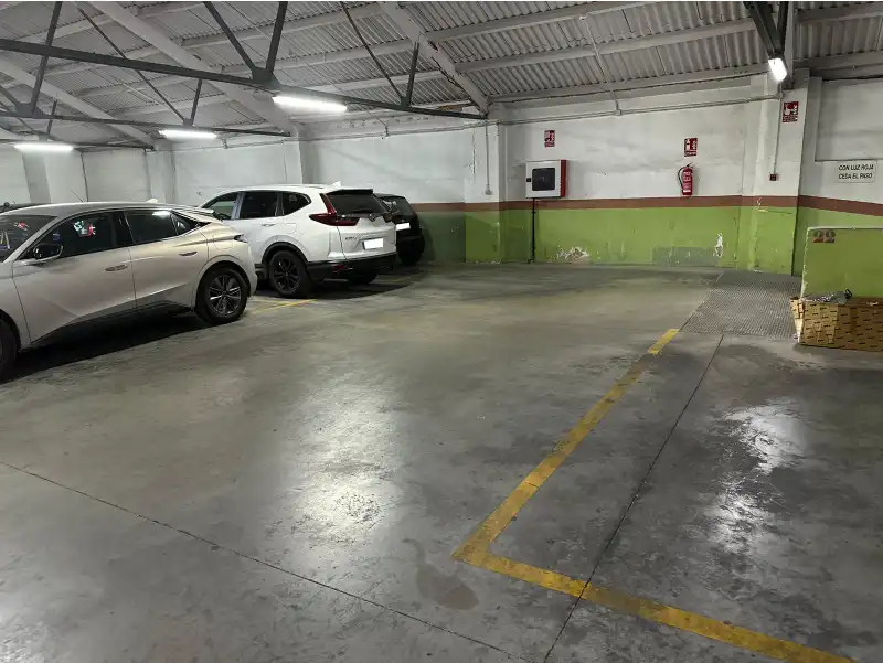 Doppelparkplatz zum Verkauf in Carrer de la Corona 37A, imagen 11