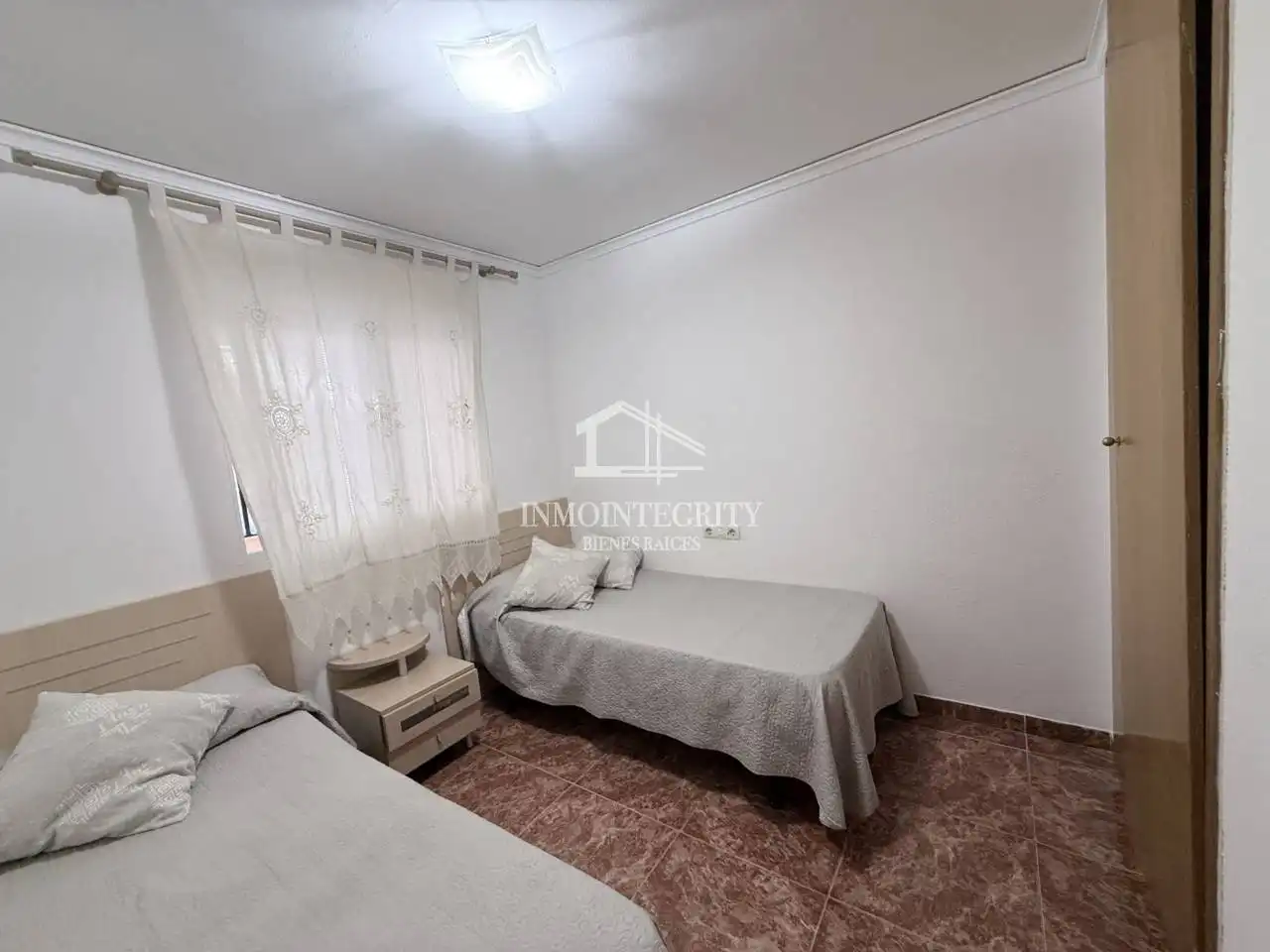 Dormitori de Apartament en venda en Oropesa del Mar / Orpesa amb Aire condicionat, Terrassa i Moblat