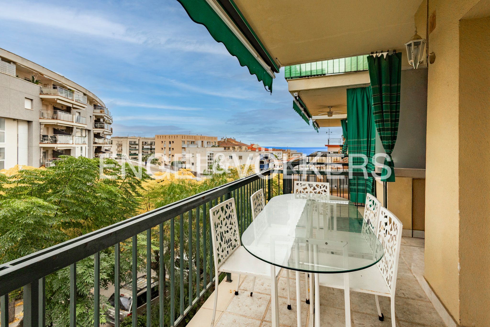 Vista exterior de Apartament en venda en Sitges amb Aire condicionat, Calefacció i Terrassa