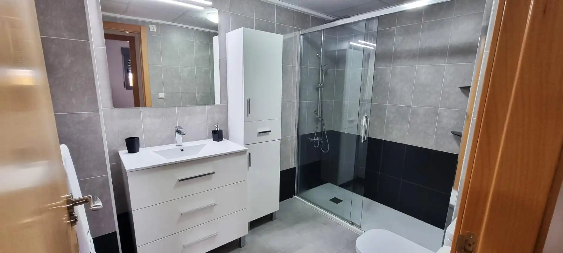 Bathroom of Flat for rent in Aspe  with Air Conditioner, Terrace and Furnished