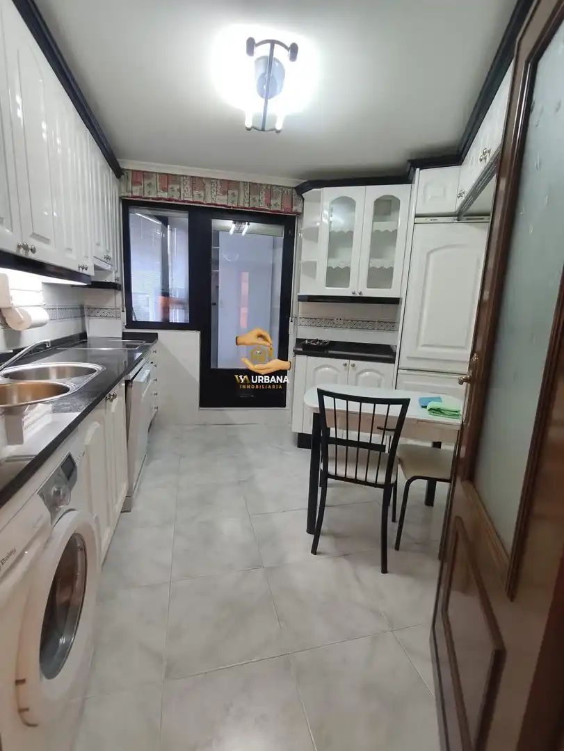 Küche von Wohnung zur Miete in Salamanca mit Heizung, Terrasse und Abstellraum