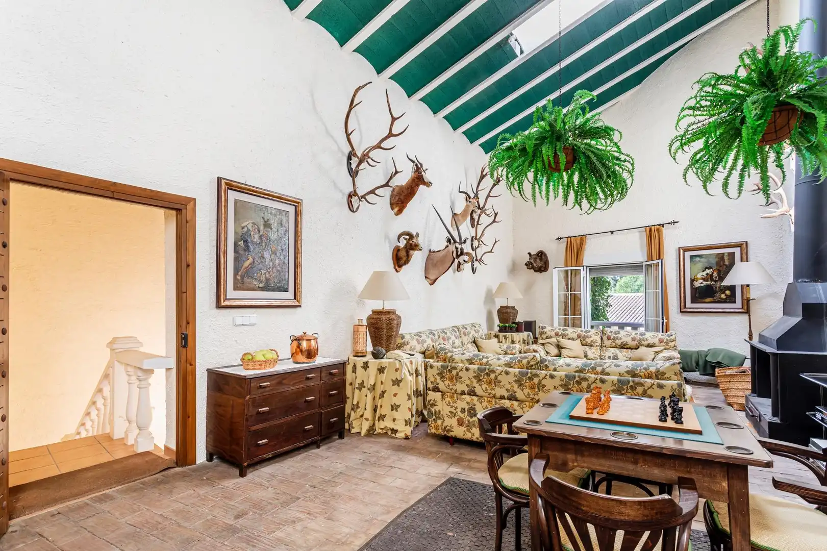 Living room of Houses for sale in Chiva  with Air Conditioner, Private garden and Terrace