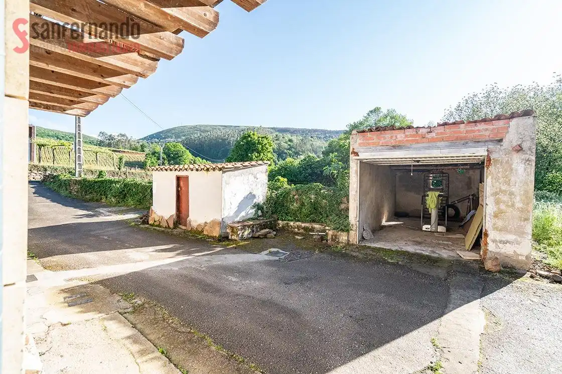 Vista exterior de Casa o chalet en venta en Cieza (Cantabria) con Balcón