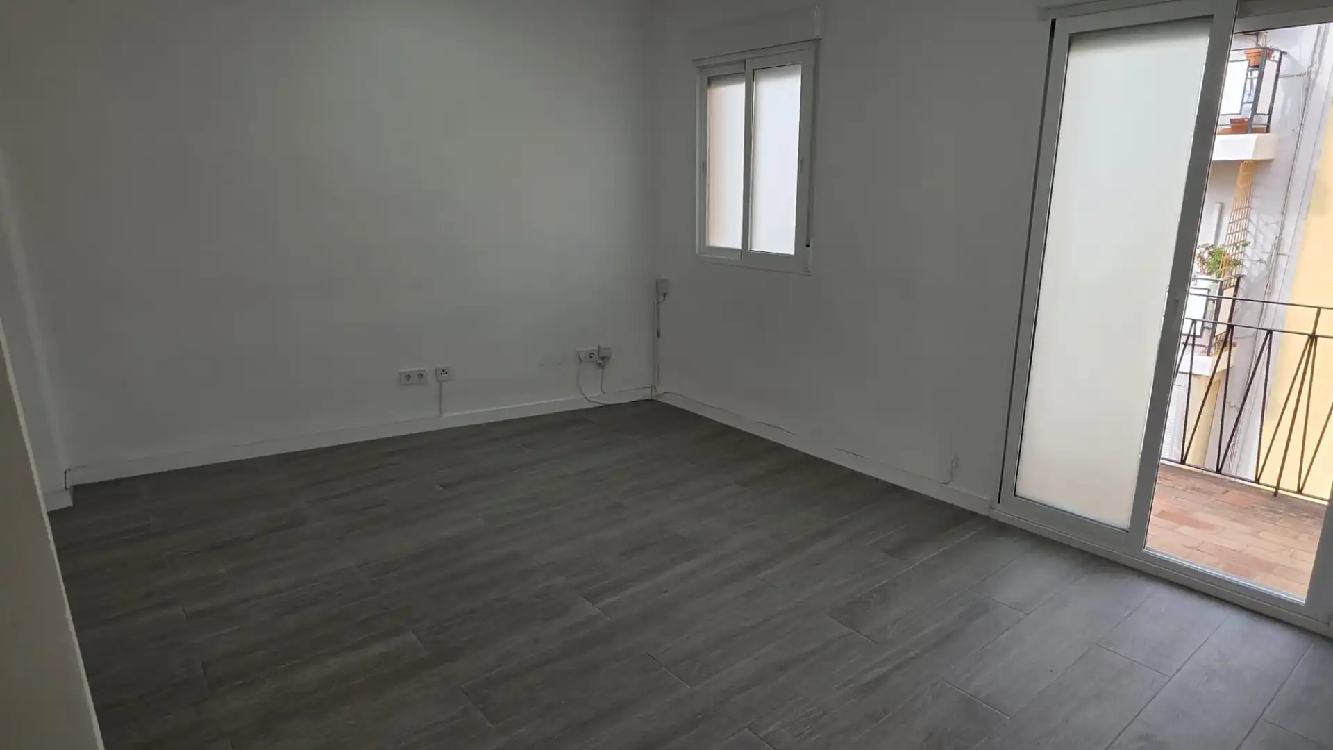 Appartamento con terrazza in vendita a Carrer Mossèn Vicent Valero 8, imagen 3