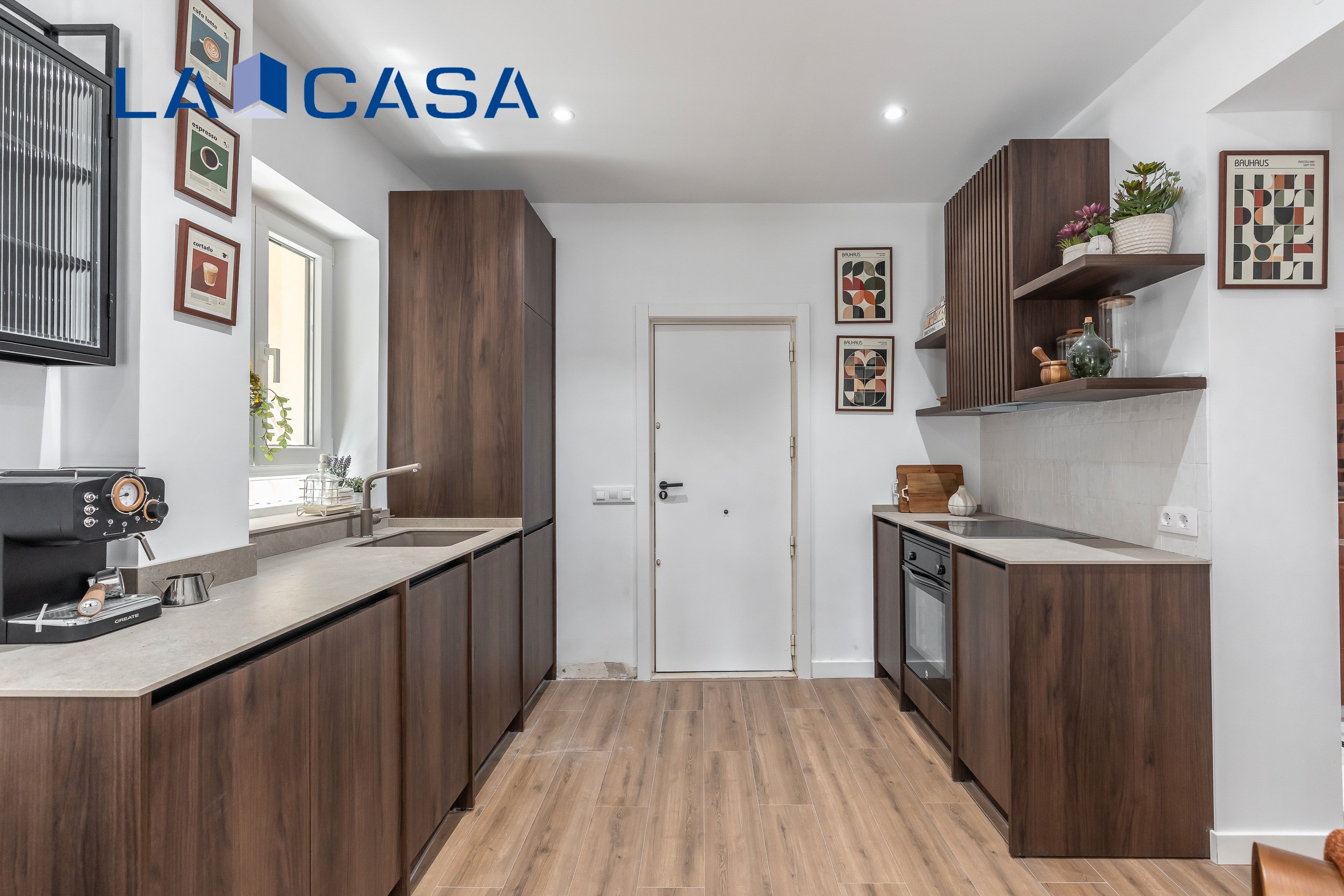 Kitchen of Flat for sale in  Madrid Capital  with Heating and Terrace