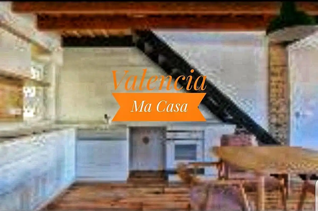 Attic for rent in Gran Via