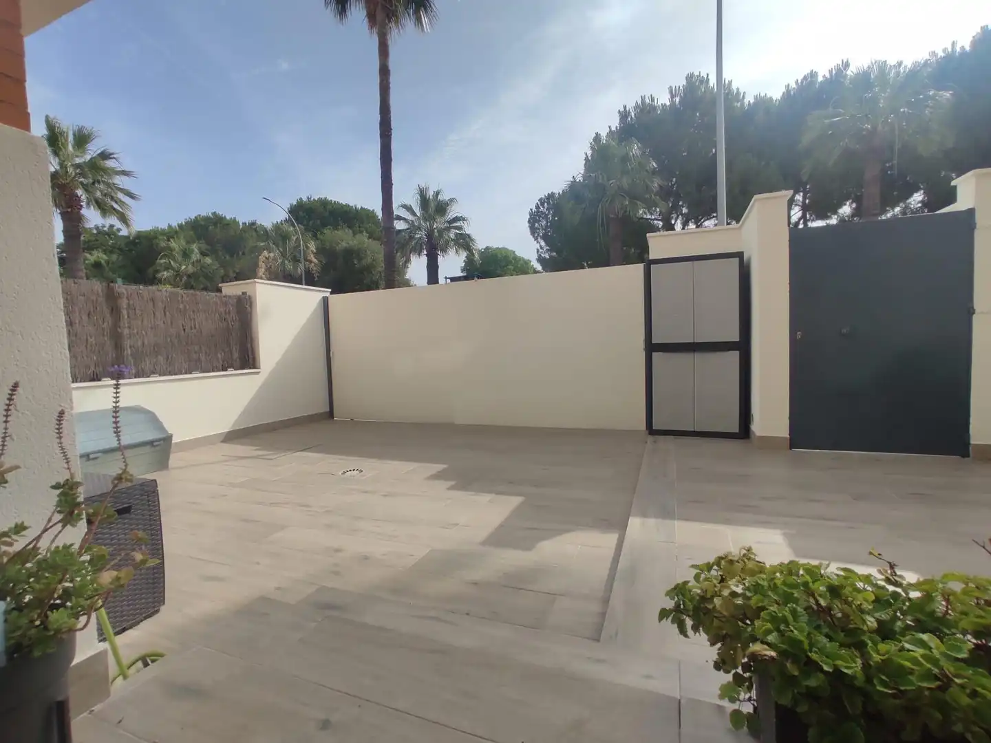 Jardín de Casa adosada de alquiler en Alcalá de Guadaira con Aire acondicionado, Calefacción y Jardín privado