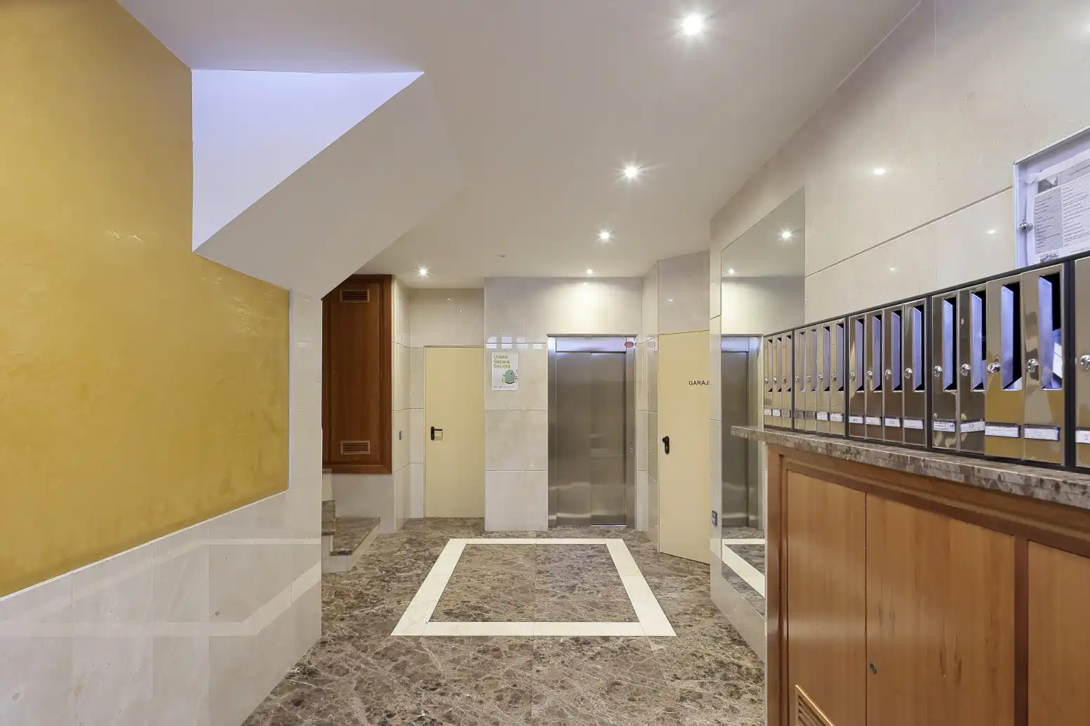 Piso en venta en Oviedo  con Calefacción y Amueblado
