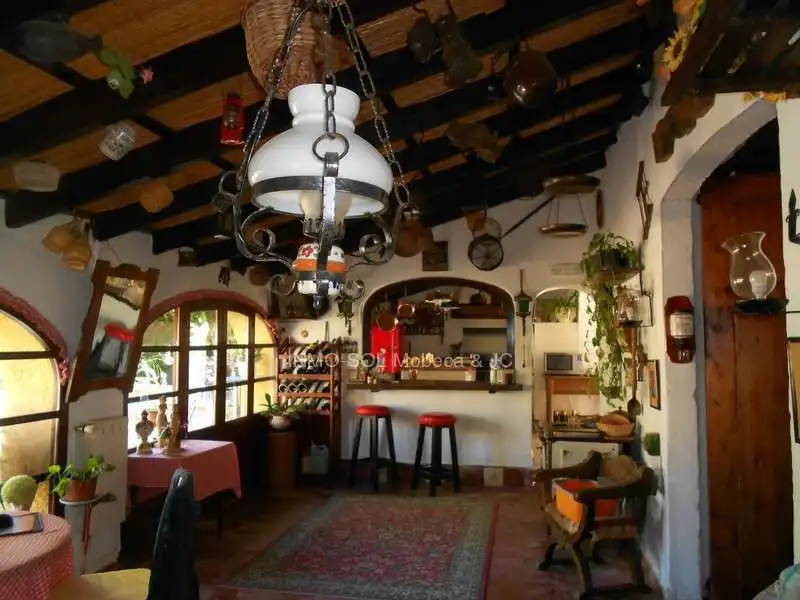Country house zum Verkauf in Calpe / Calp mit Privatgarten, Terrasse und Abstellraum