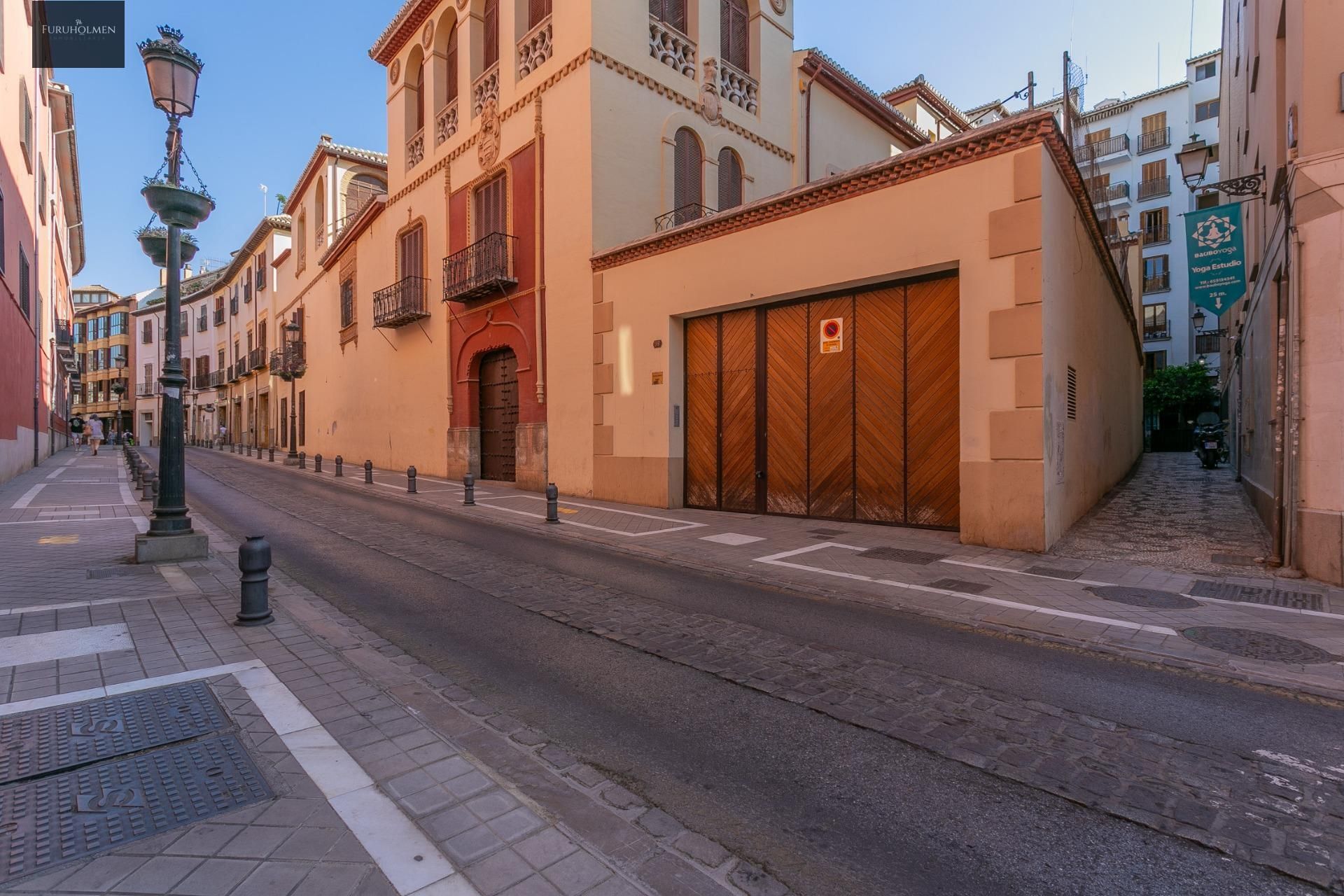 Exterior view of Box room for sale in  Granada Capital