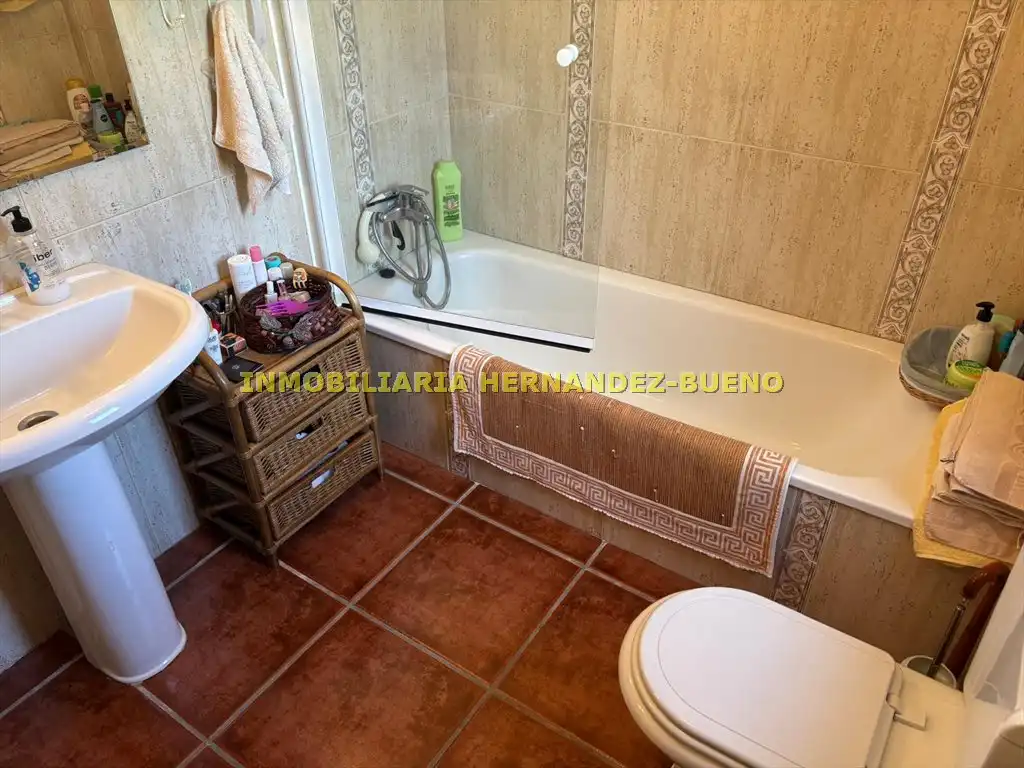 Bany de Casa o xalet en venda en Sequeros amb Calefacció, Jardí privat i Terrassa