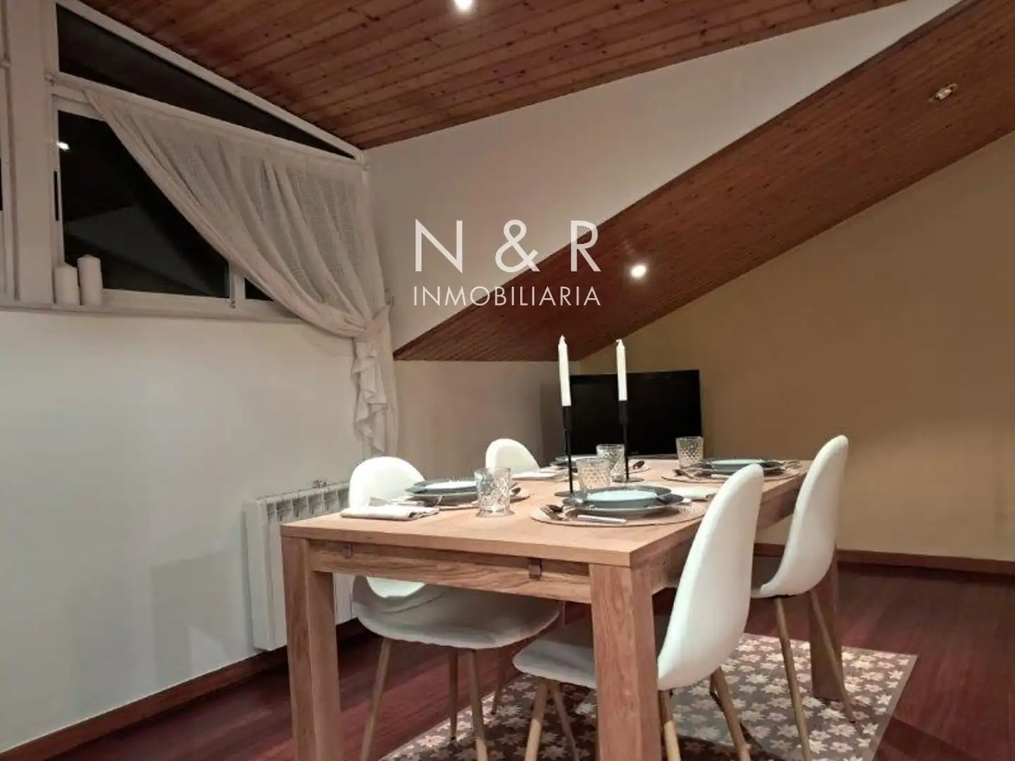 Attic for rent in Virxe Cerca, Concheiros - Fontiñas
