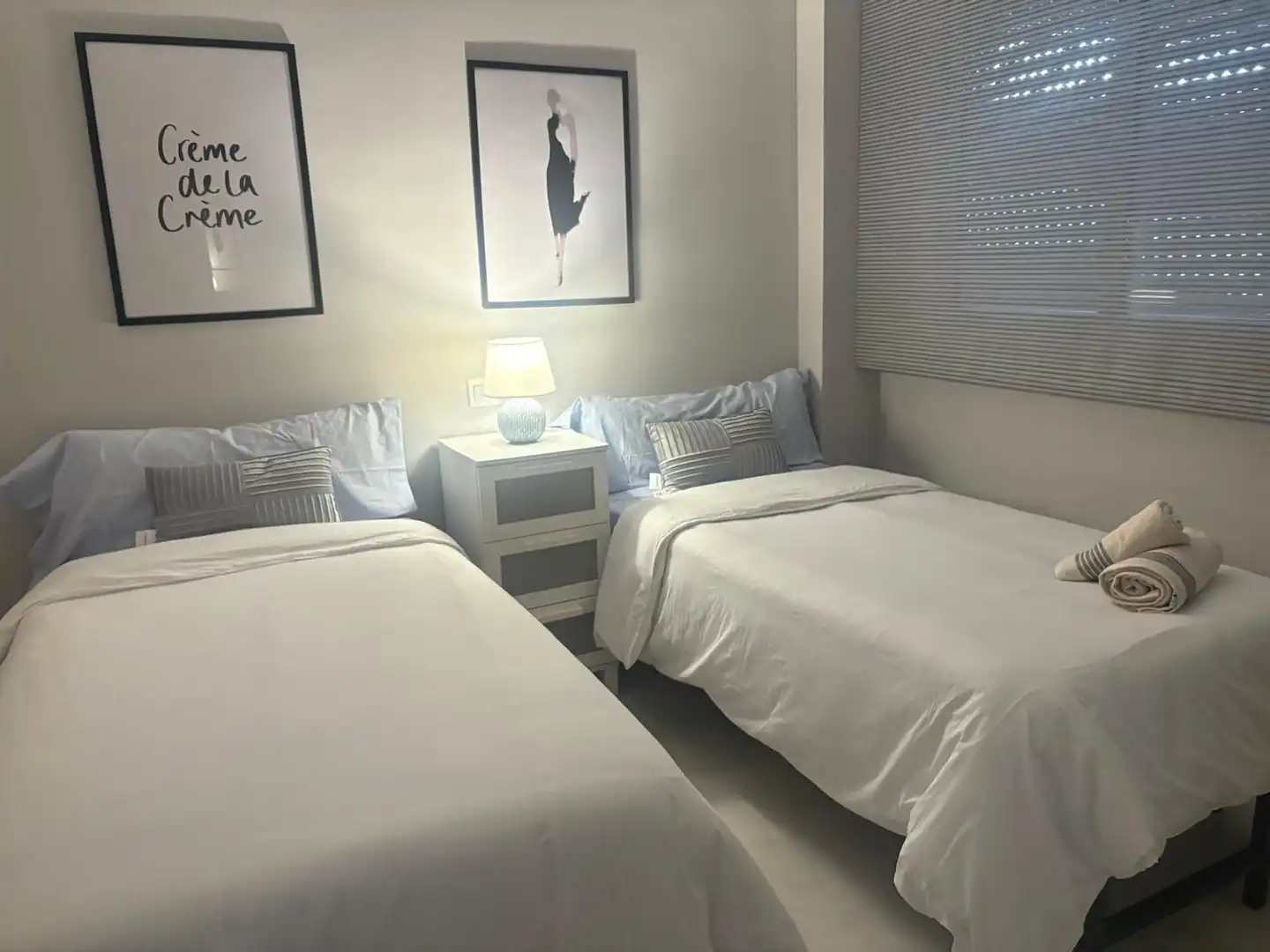Schlafzimmer von Einfamilien-Reihenhaus zum Verkauf in El Portil mit Heizung, Terrasse und Möbliert