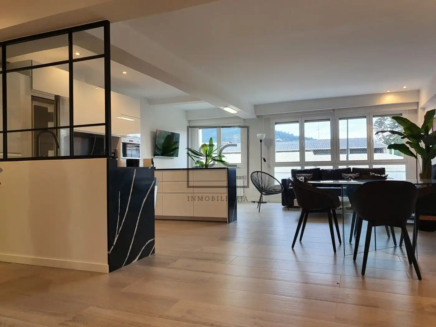 Wohnzimmer von Wohnung zur Miete in Cabanas mit Heizung und Möbliert