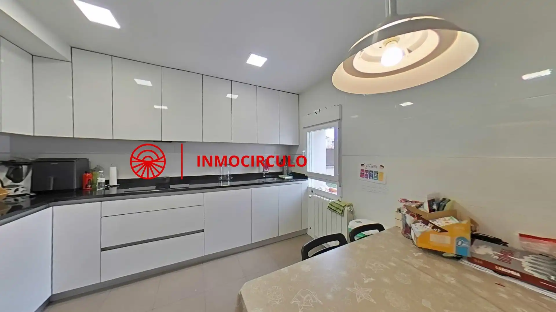 Cocina de Casa o chalet en venta en Burgos con Calefacción