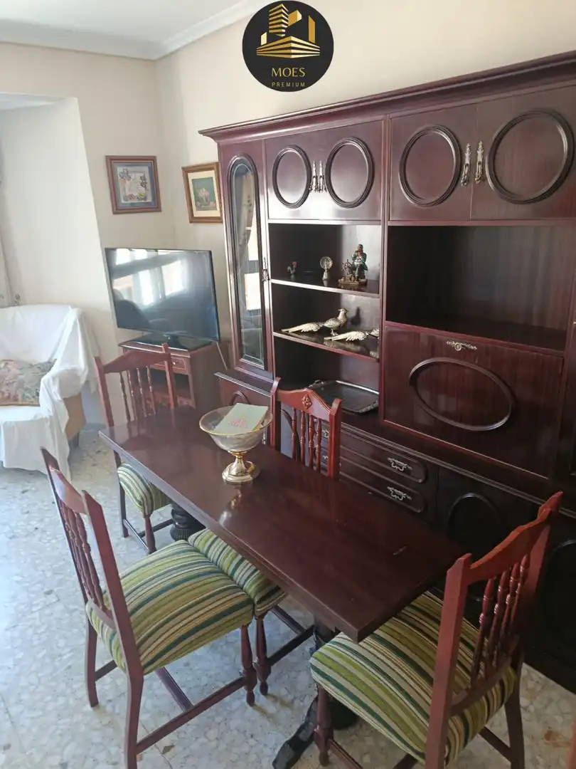 Piso con terraza en venta en Martos, imagen 2