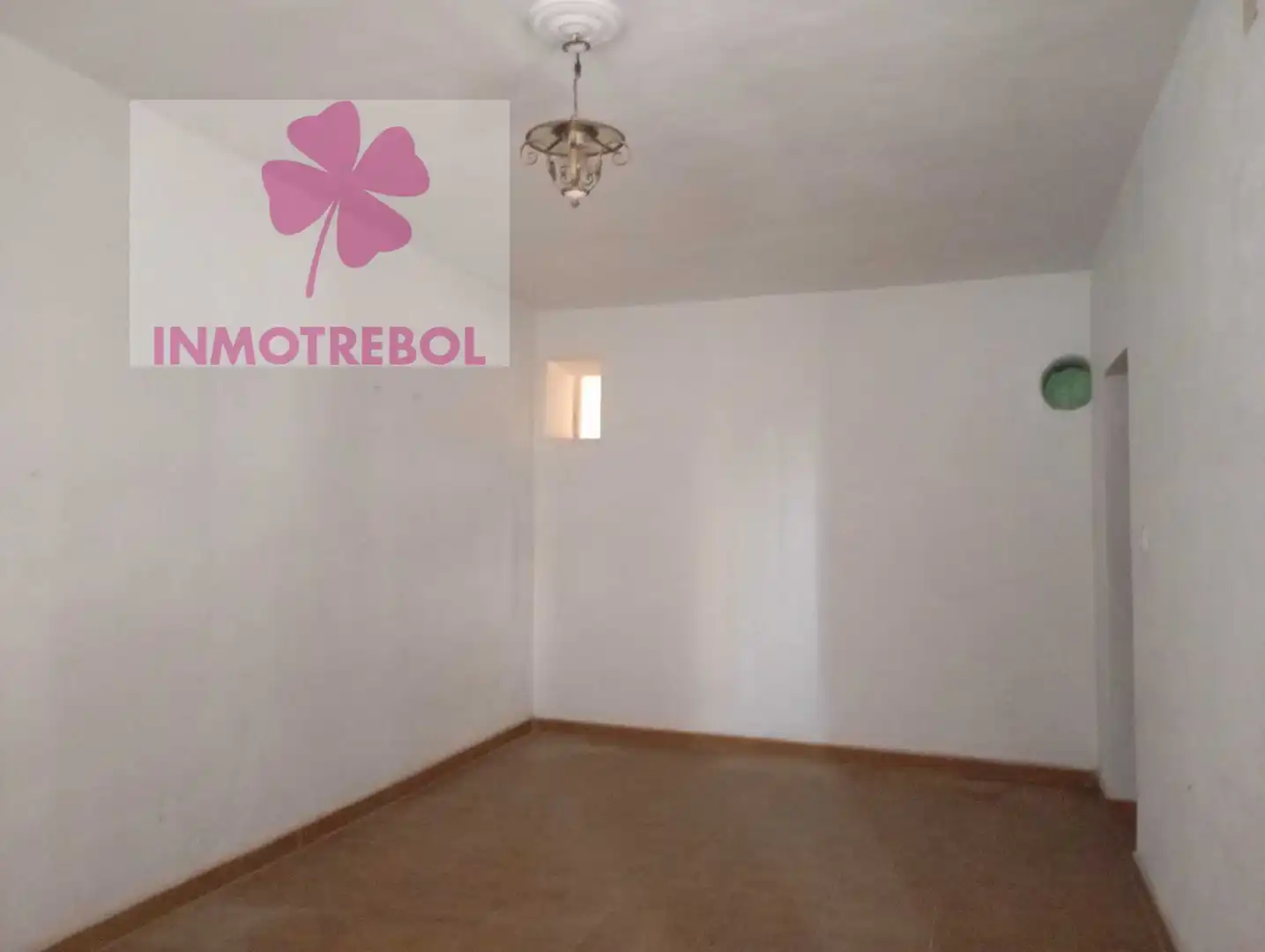 Dormitori de Casa o xalet en venda en Villanueva del Ariscal amb Traster i Balcó