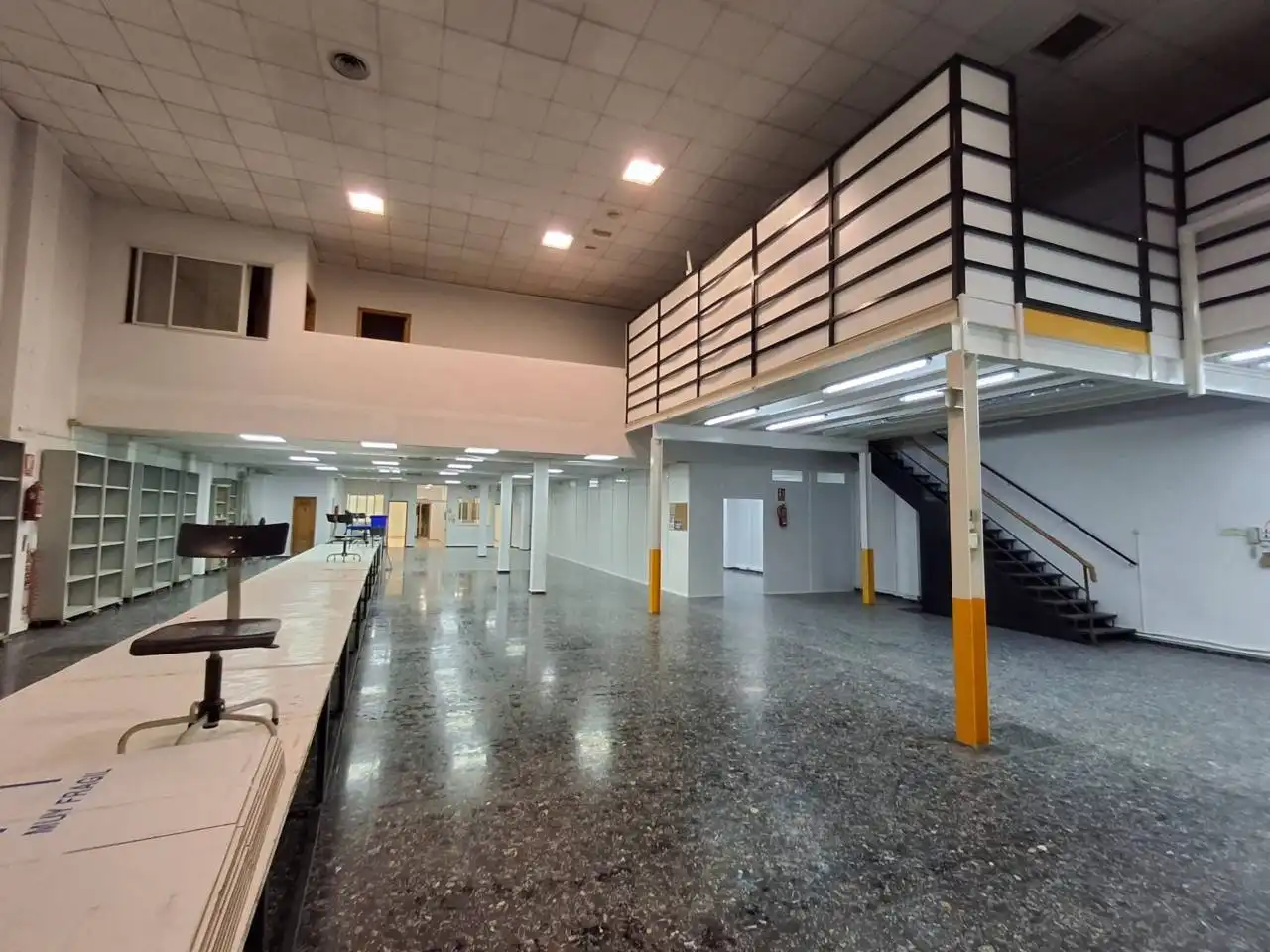 Nau industrial de lloguer en Picanya amb Calefacció