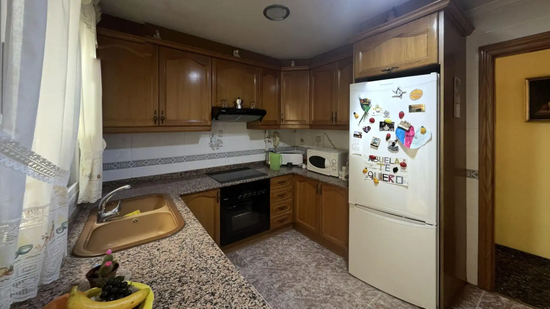 Kitchen of Flat for sale in Utiel  with Heating, Furnished and Washing machine