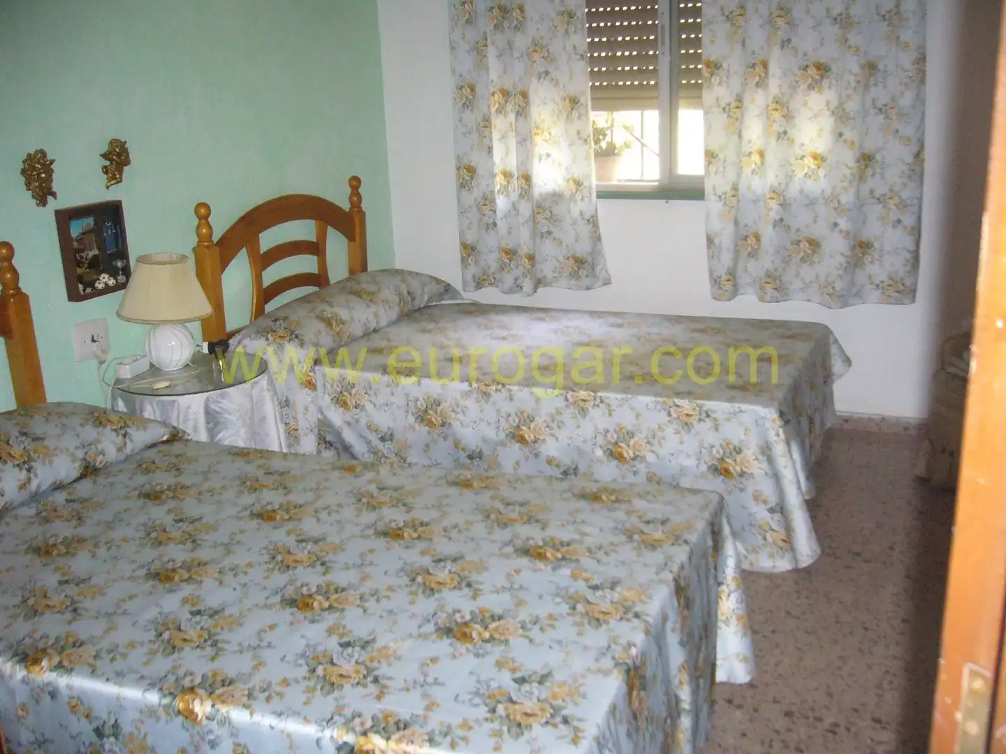 Dormitori de Casa o xalet en venda en Chiva amb Jardí privat, Terrassa i Traster