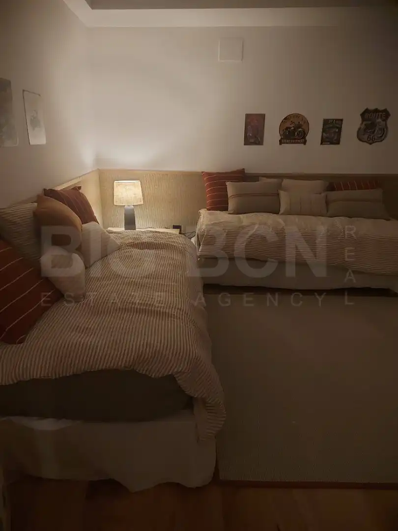 Habitación de Casa adosada de alquiler en Esplugues de Llobregat con Aire acondicionado, Calefacción y Parquet