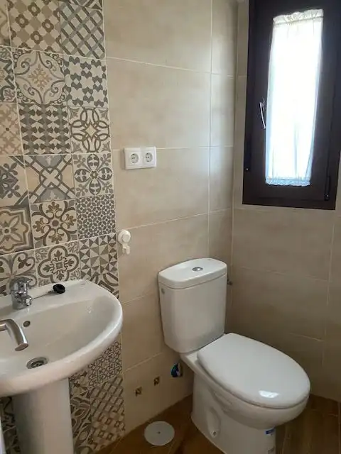 Baño de Casa o chalet de alquiler en Padiernos con Calefacción y Amueblado
