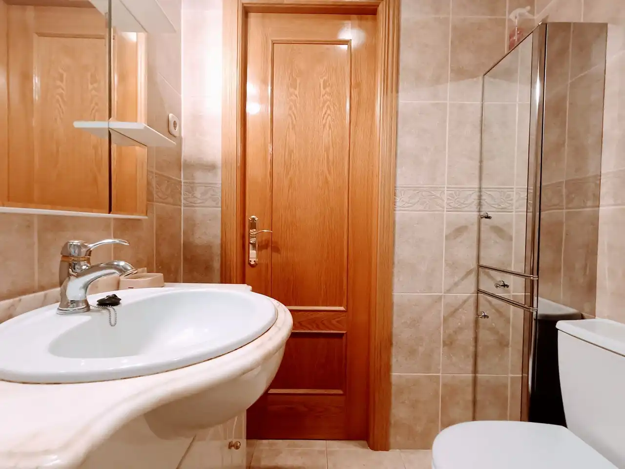 Baño de Dúplex de alquiler en Madrid con Aire acondicionado, Amueblado y Horno