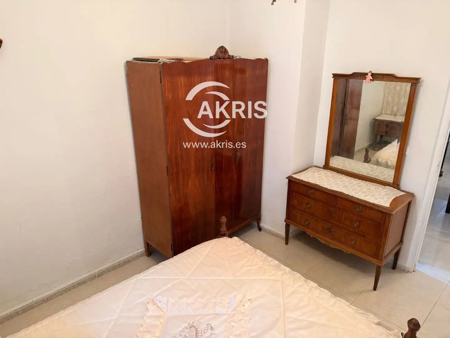 Bedroom of Houses for sale in San Pablo de los Montes