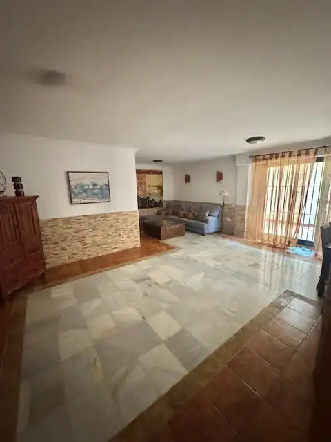 Sala de estar de Casa o chalet en venta en Bormujos con Aire acondicionado y Terraza