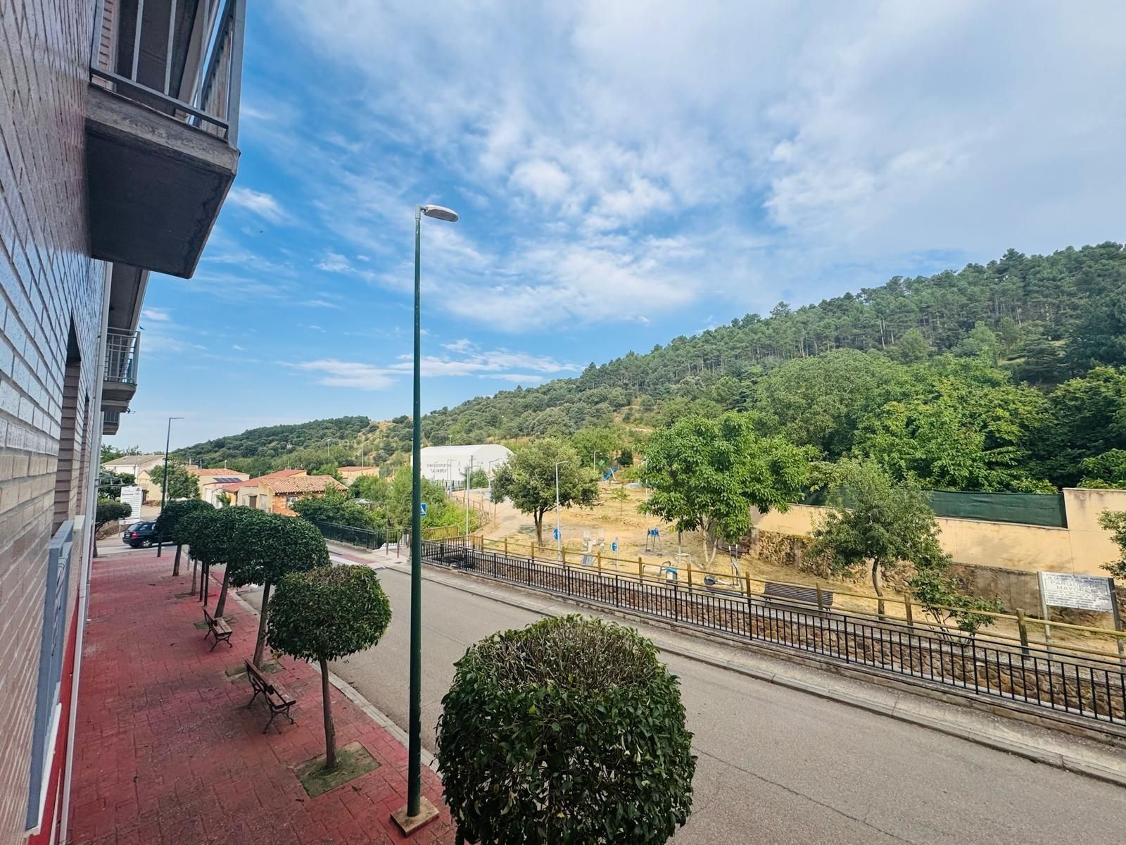 Vista exterior de Pis en venda en San Martín de la Virgen de Moncayo amb Balcó