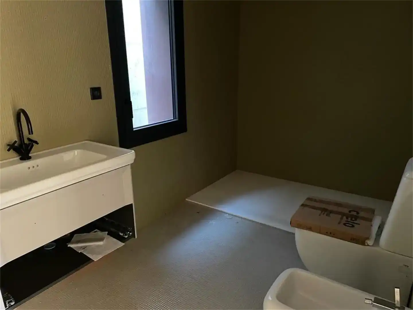 Bathroom of Houses for sale in Alella  with Air Conditioner, Private garden and Parquet flooring