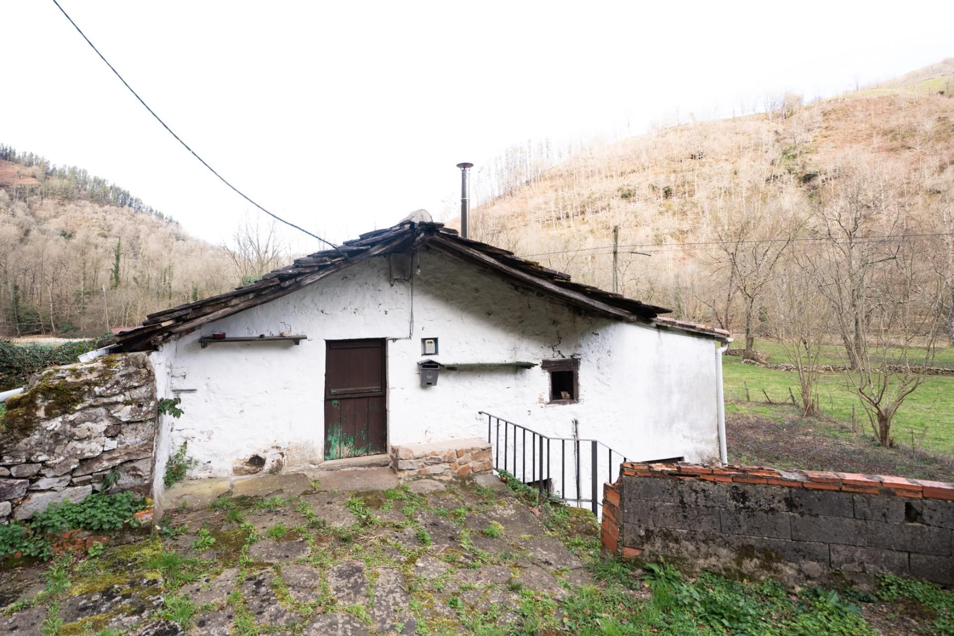 Finca rústica en venta en Calle 39685, 11, Vega de Pas