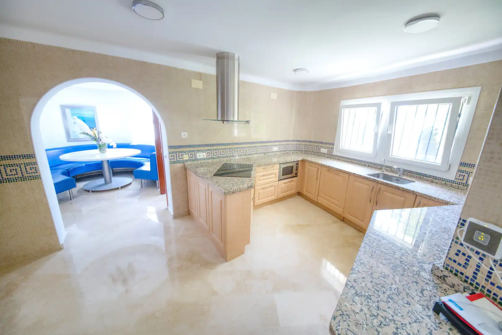 Kitchen of Houses for sale in Benalmádena  with Air Conditioner, Private garden and Parquet flooring
