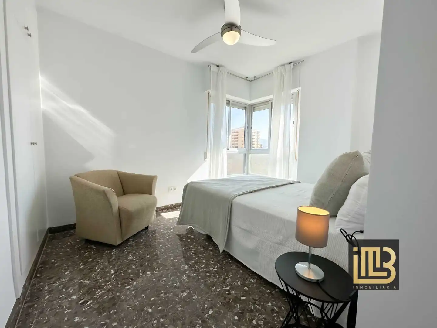 Habitación de Piso de alquiler en Málaga con Aire acondicionado, Trastero y Amueblado