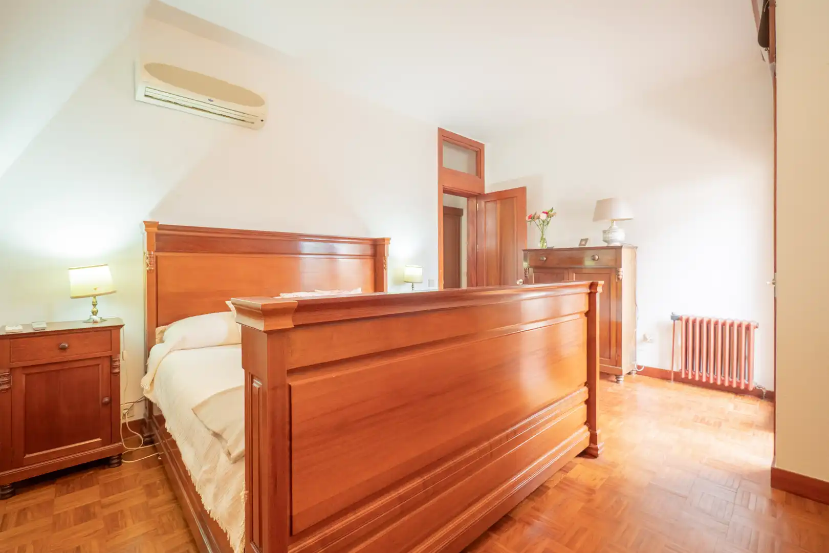 Dormitori de Casa o xalet en venda en Las Palmas de Gran Canaria amb Aire condicionat, Jardí privat i Parquet