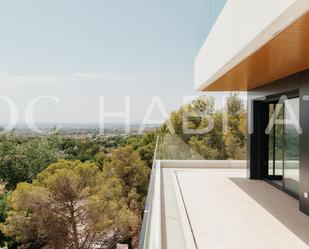 Terrassa de Pis en venda en Sagunto / Sagunt amb Aire condicionat, Calefacció i Jardí privat