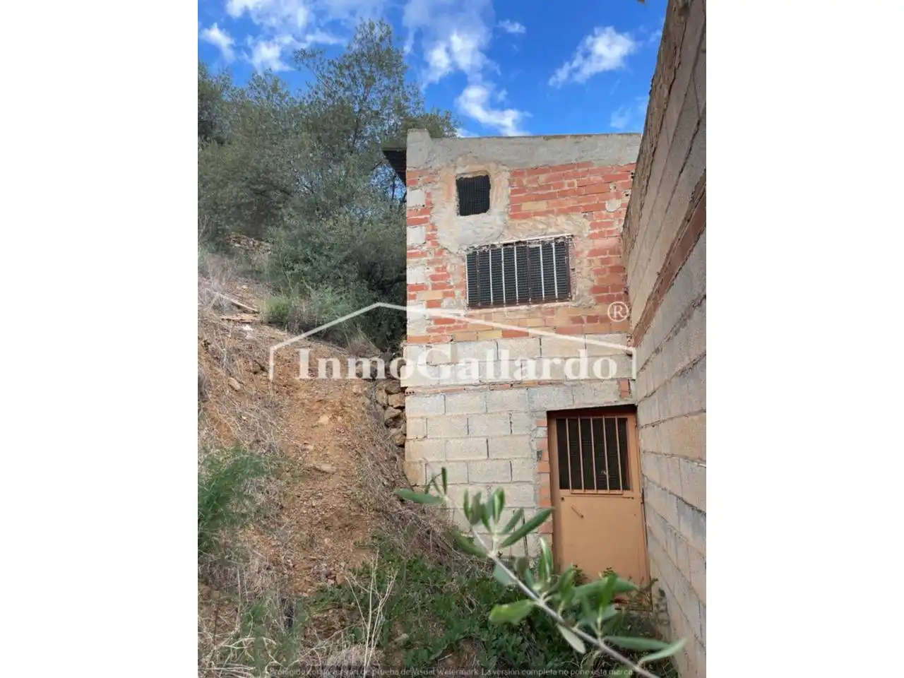 Houses for sale in Comares  with Private garden